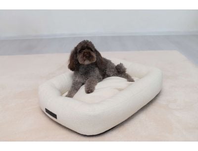 Comfortable and stylish dog beds in three different sizes!